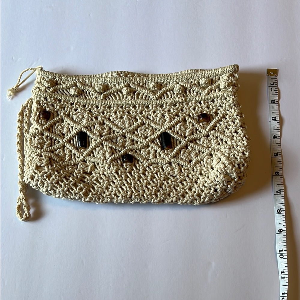 MCI Cream Crochet Clutch with Bead Detail Zipper Closure EUC (measurement pics) - Picture 5 of 10